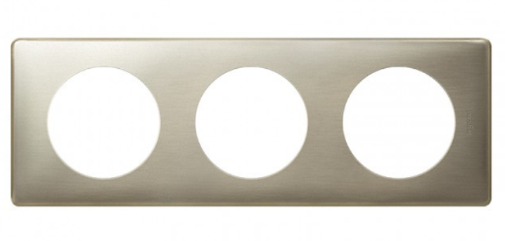Legrand  Celiane  Титан Рамка 3-местная 068903
