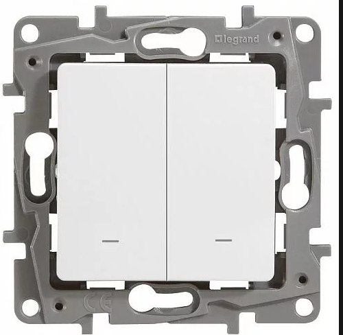 Legrand  Etika  Белый Выключатель механизм 2-клавишный с подсветкой 10АХ 250В, винтовые зажимы 672204